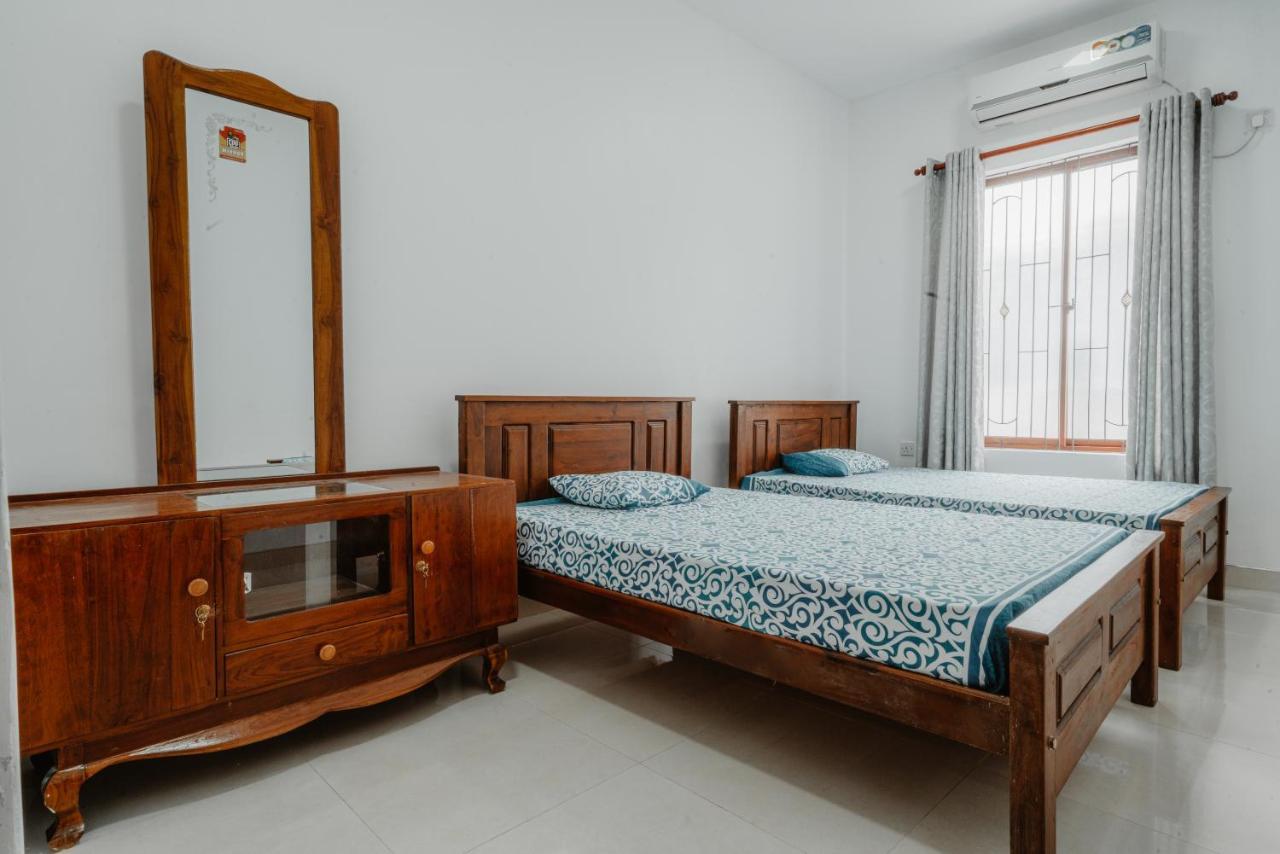 Sri Construction Circuit Bungalow Batticaloa Eksteriør billede