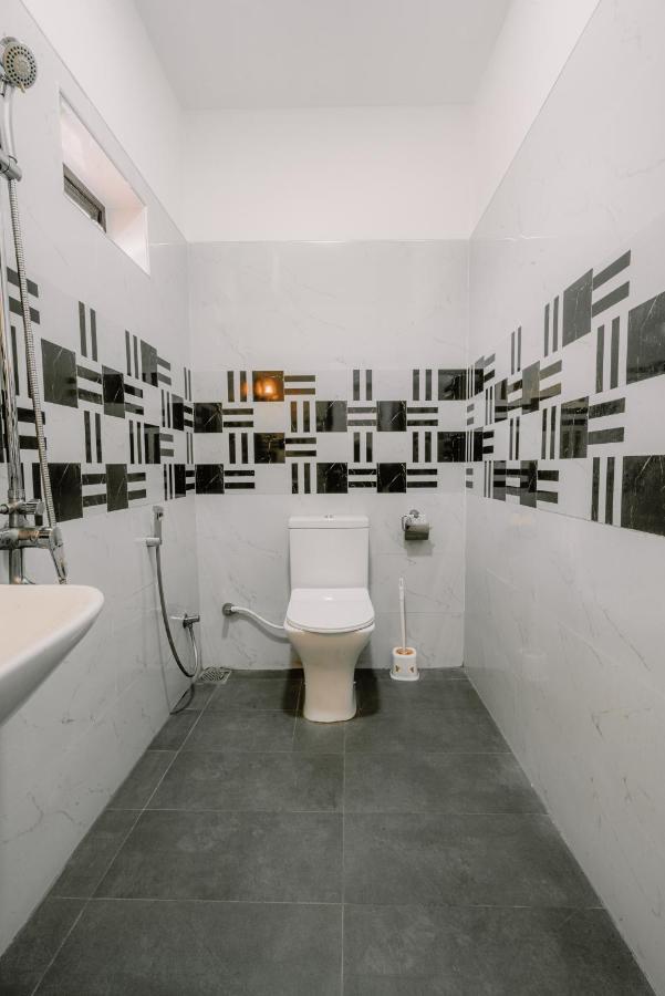 Sri Construction Circuit Bungalow Batticaloa Eksteriør billede