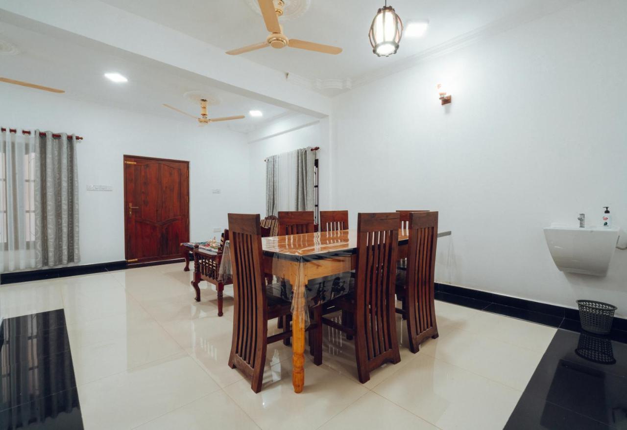 Sri Construction Circuit Bungalow Batticaloa Eksteriør billede